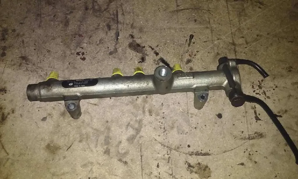 Rampa Inyectora para Hyundai Matrix (Fc)