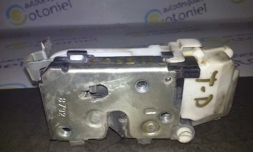 Cerradura Puerta Trasera Derecha para Fiat Punto Berlina (188)