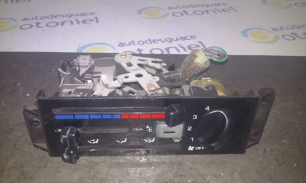 Mando Calefaccion / Aire Acondicionado para Mazda Demio (Dw)