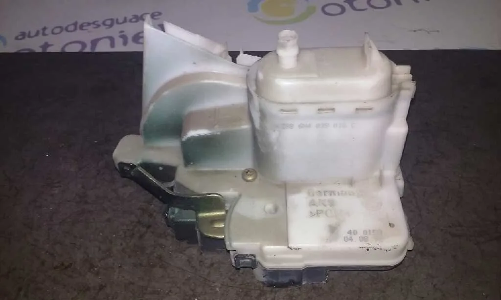 Cerradura Puerta Trasera Derecha para Volkswagen Polo Berlina (6N1)