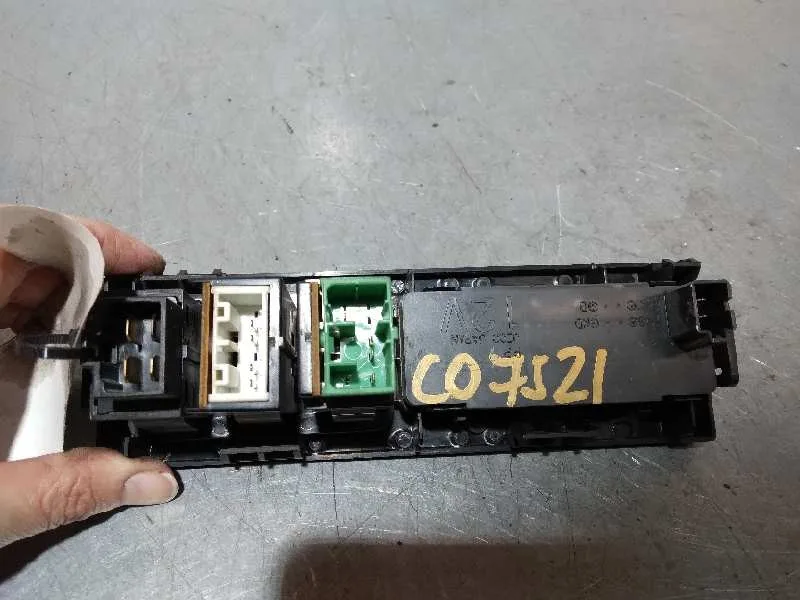 Display para Mazda Demio (Dw)