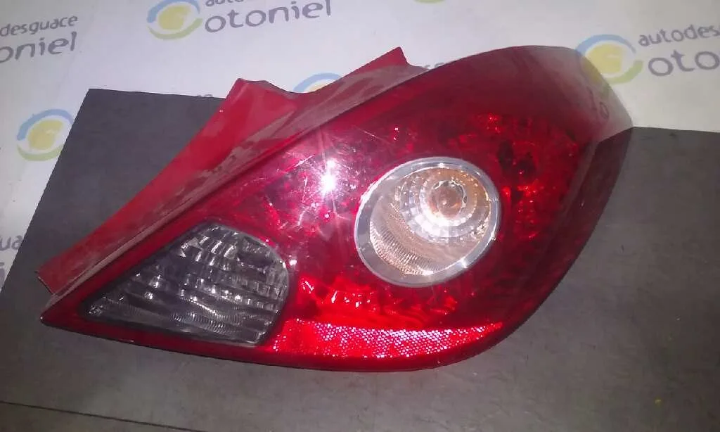 Piloto Trasero Derecho para Opel Corsa D