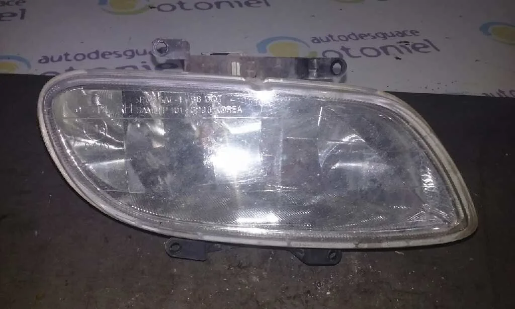Faro Antiniebla Derecho para Hyundai Accent (Lc)