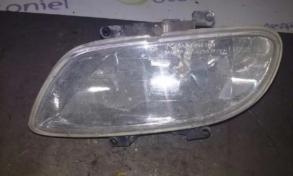 Faro Antiniebla Izquierdo para Hyundai Accent (Lc)