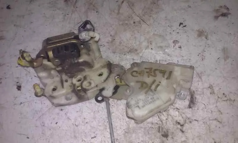 Cerradura Puerta Delantera Izquierda para Nissan Micra (K11)