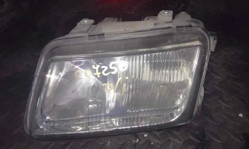 Faro Izquierdo para Audi A3 (8L)