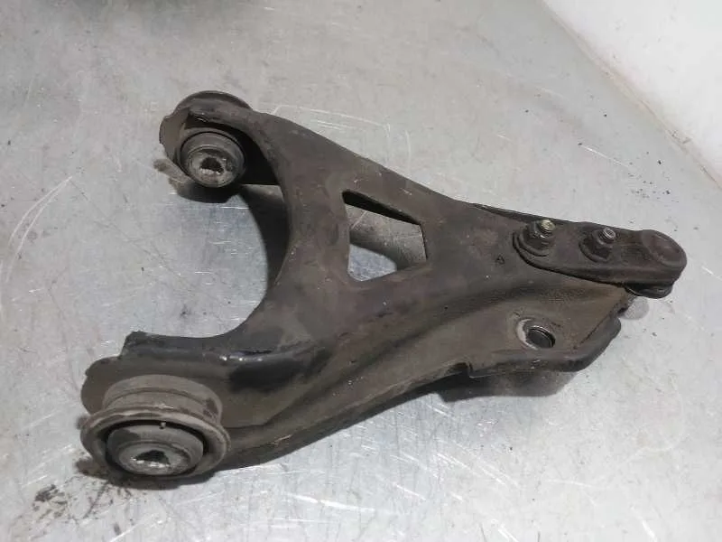 Brazo Suspension Inferior Delantero Izquierdo para Renault Clio Ii Fase Ii (B/Cb0)