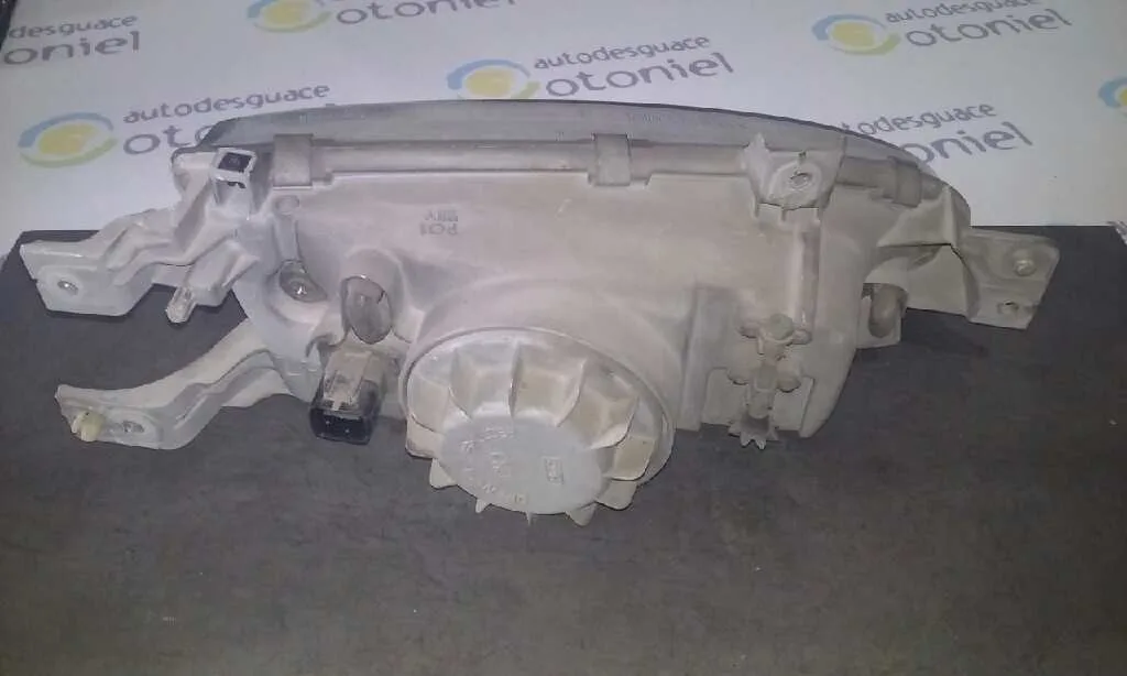 Faro Izquierdo para Hyundai Accent (X3)