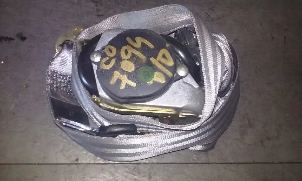 Cinturon Seguridad Delantero Derecho para Volkswagen Passat Berlina (3B2)