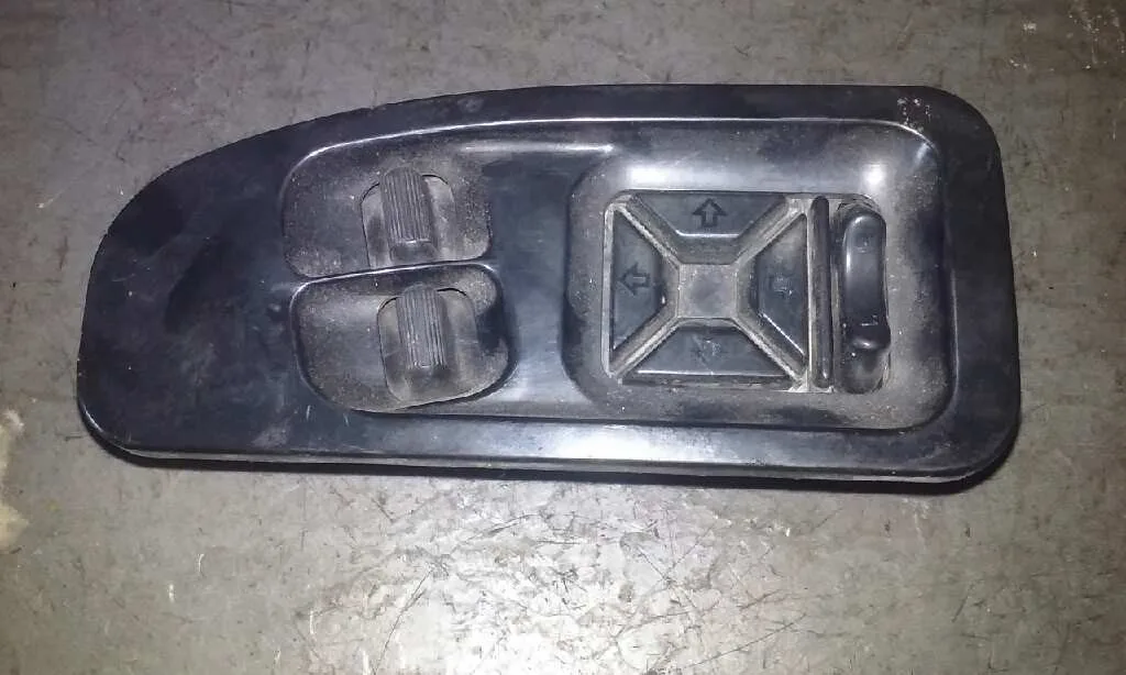Mando Elevalunas Delantero Izquierdo para Chrysler Voyager (Es)