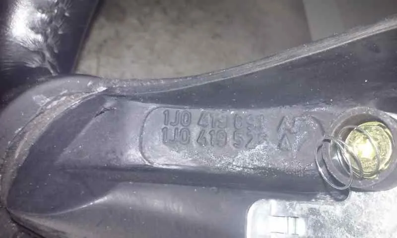 Volante para Volkswagen Passat Berlina (3B3)