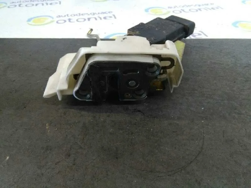Cerradura Puerta Trasera Derecha para Opel Agila