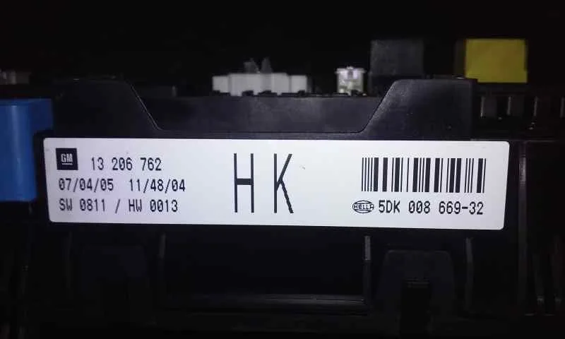 Caja Reles / Fusibles para Opel Astra H Berlina
