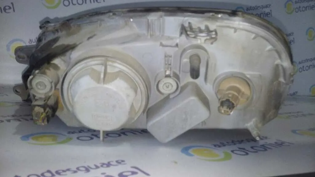 Faro Derecho para Daewoo Tacuma