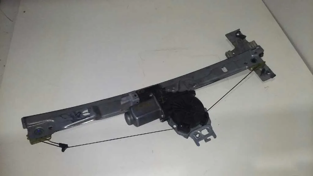 Elevalunas Delantero Izquierdo para Peugeot 207