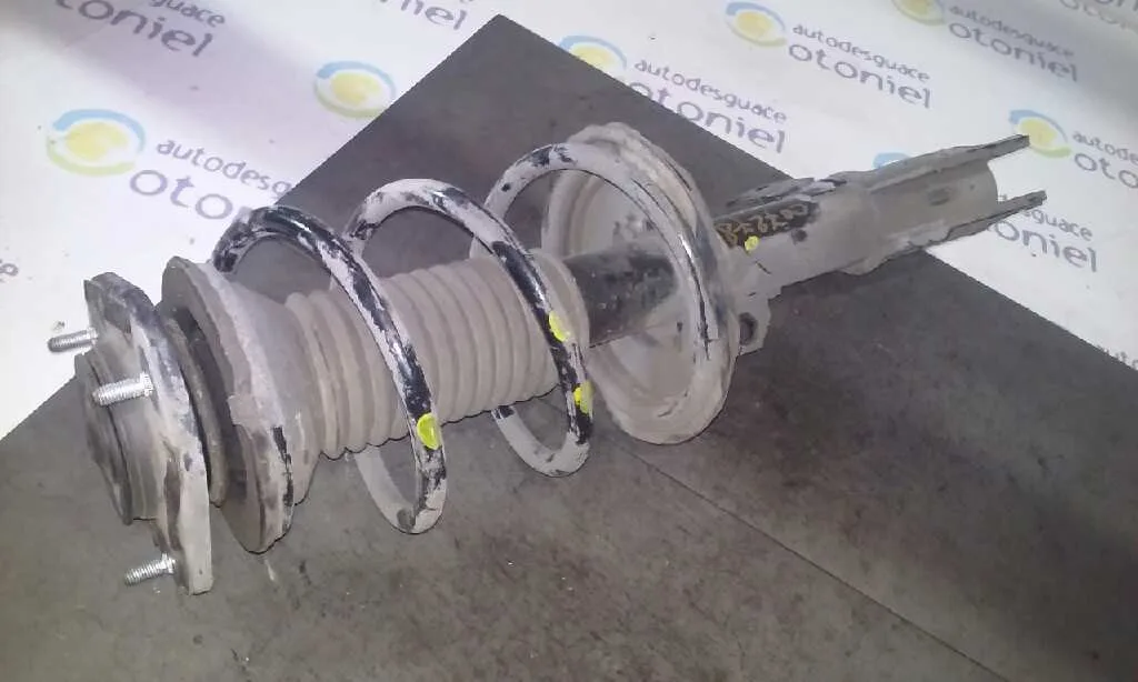 Amortiguador Delantero Derecho para Toyota Avensis Berlina (T25)