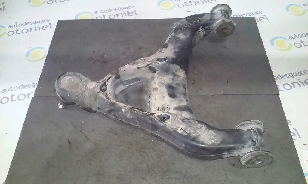 Brazo Suspension Inferior Delantero Izquierdo para Mercedes-Benz Sprinter 02.00 -> Caja Abierta