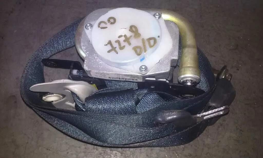 Cinturon Seguridad Delantero Derecho para Toyota Avensis Berlina (T25)