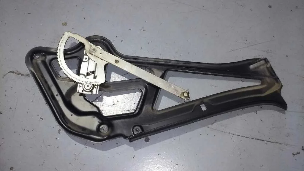 Elevalunas Delantero Derecho para Mercedes-Benz Sprinter 02.00 -> Caja Abierta
