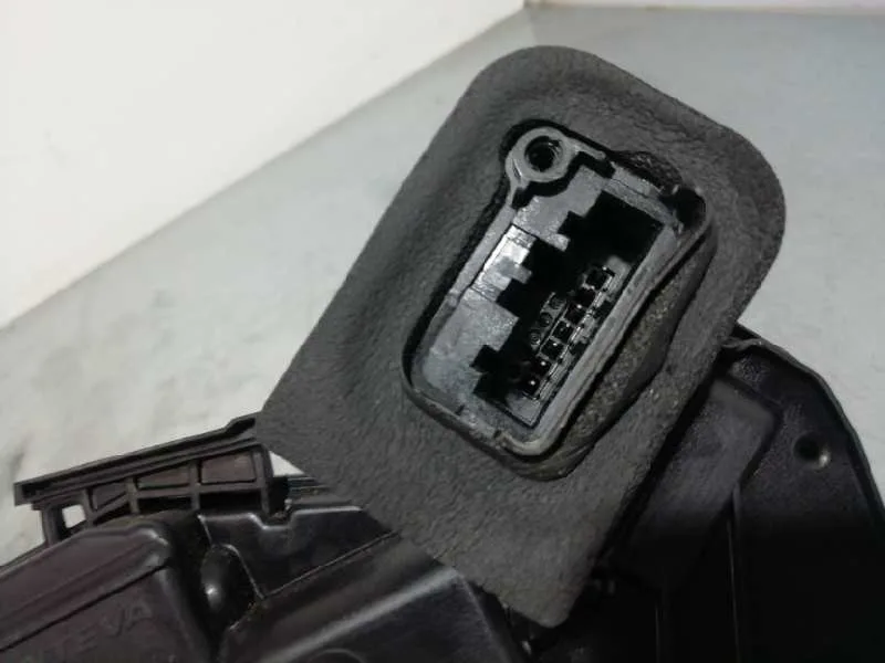 Cerradura Puerta Trasera Derecha para Skoda Fabia