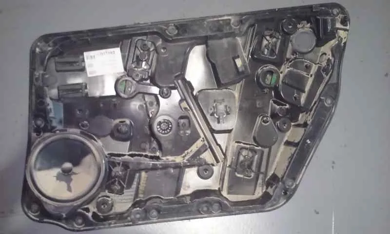 Elevalunas Delantero Derecho para Mercedes-Benz Clase A (W176)
