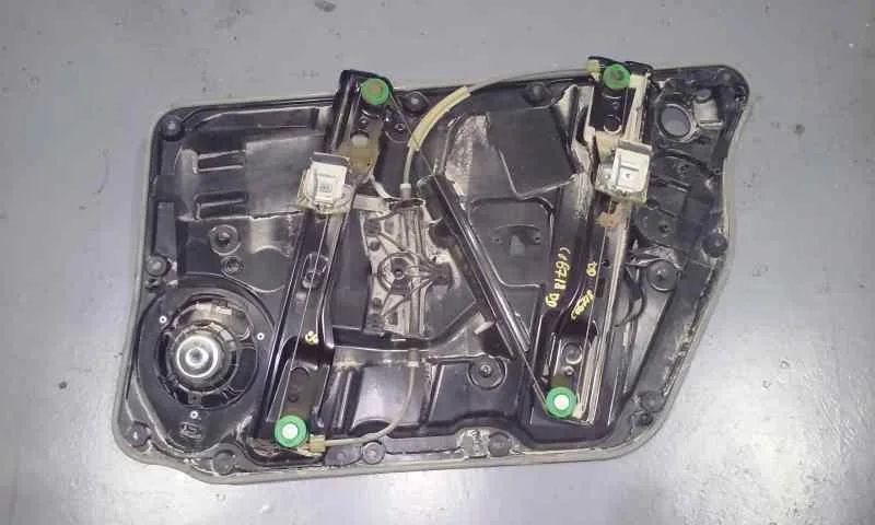 Elevalunas Delantero Izquierdo para Mercedes-Benz Clase A (W176)