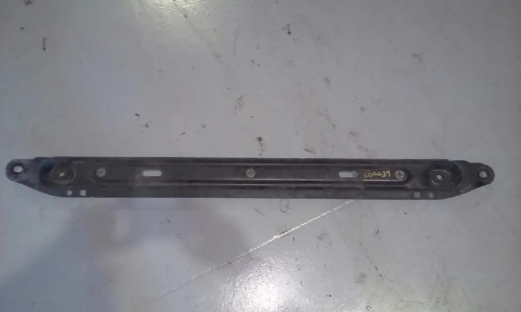 Travesano Inferior para Citroën C4 Picasso