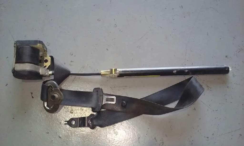 Pretensor Airbag Izquierdo para Seat Cordoba Berlina (6K2)
