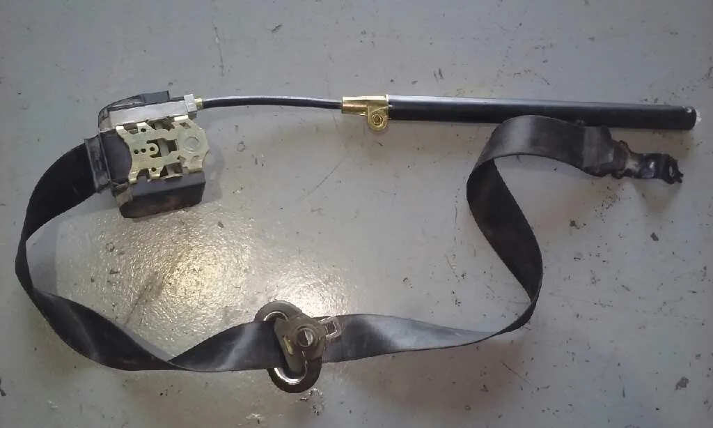 Pretensor Airbag Izquierdo para Seat Cordoba Berlina (6K2)
