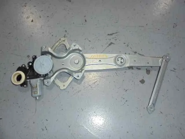 Elevalunas Delantero Izquierdo para Toyota Corolla (E15)