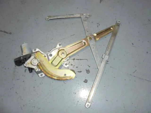 Elevalunas Delantero Izquierdo para Suzuki Swift Berlina (Mz)