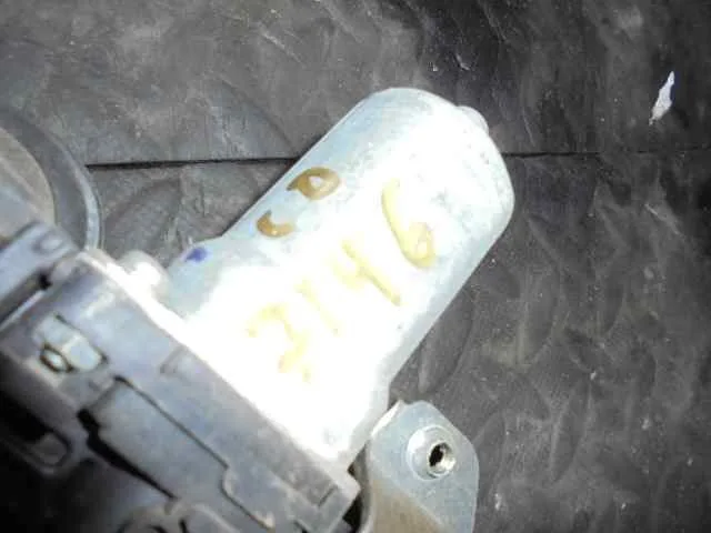 Elevalunas Delantero Izquierdo para Suzuki Swift Berlina (Mz)