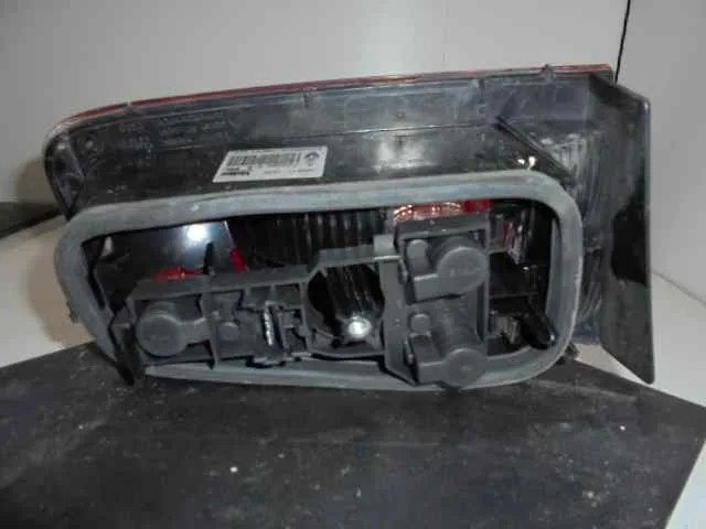 Piloto Trasero Derecho Interior para Renault Laguna Ii (Bg0)