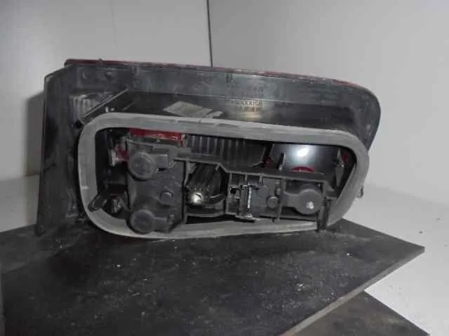 Piloto Trasero Izquierdo Interior para Renault Laguna Ii (Bg0)
