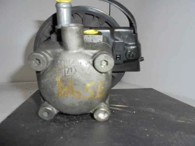 Bomba Direccion para Volvo V40 Familiar