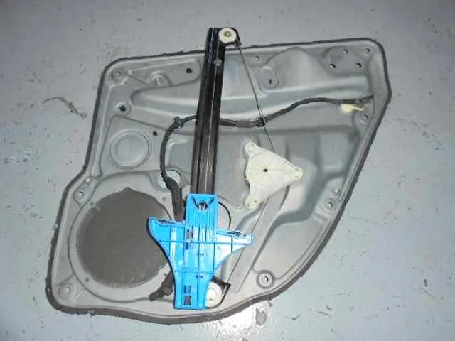 Elevalunas Trasero Izquierdo para Volkswagen Bora Berlina (1J2)