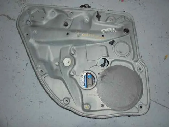Elevalunas Trasero Izquierdo para Volkswagen Bora Berlina (1J2)