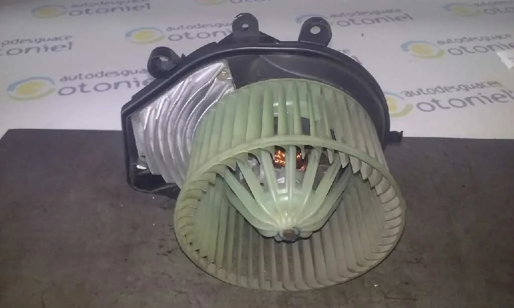 Motor Calefaccion para Volkswagen Passat Berlina (3B3)
