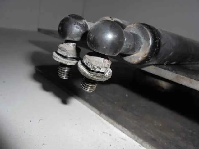 Amortiguadores Maletero / Porton para Daewoo Tacuma