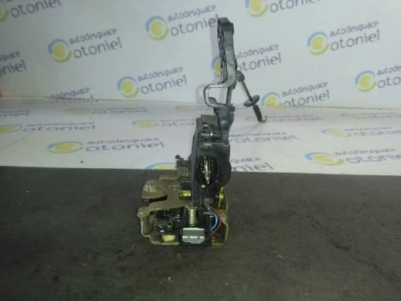 Cerradura Puerta Delantera Derecha para Volkswagen Passat Berlina (3B2)
