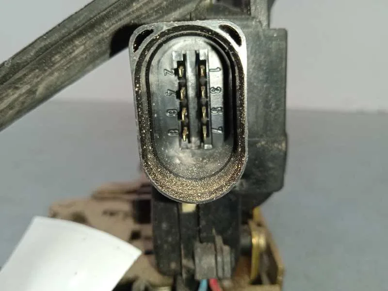 Cerradura Puerta Delantera Derecha para Volkswagen Passat Berlina (3B2)