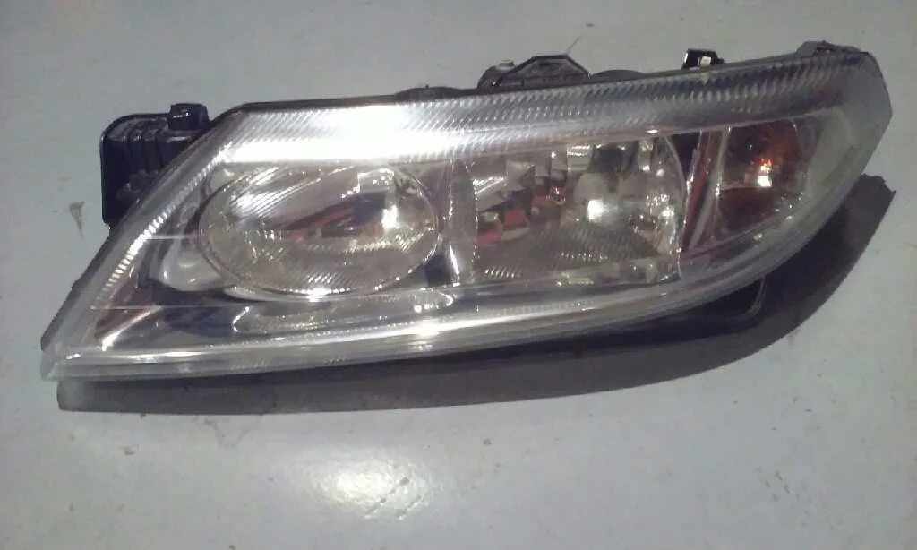 Faro Derecho para Renault Laguna Ii (Bg0)