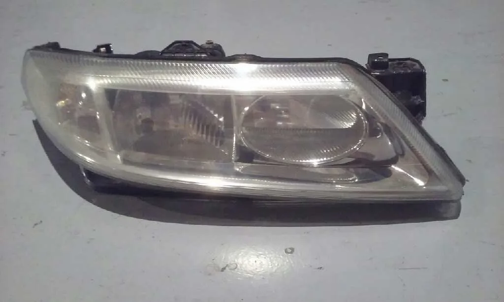 Faro Derecho para Renault Laguna Ii (Bg0)