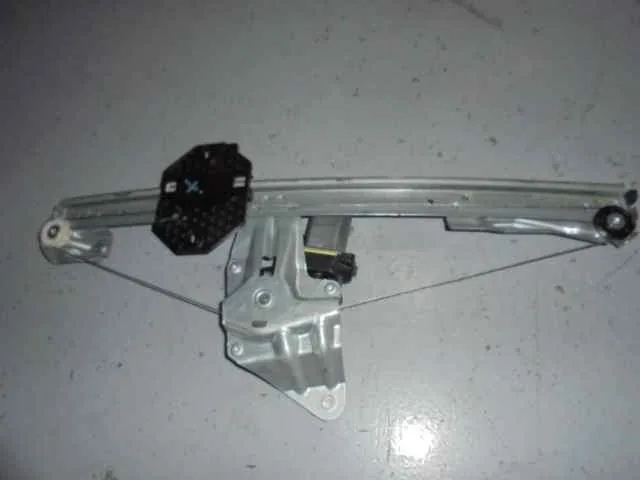 Elevalunas Delantero Derecho para Dacia Sandero
