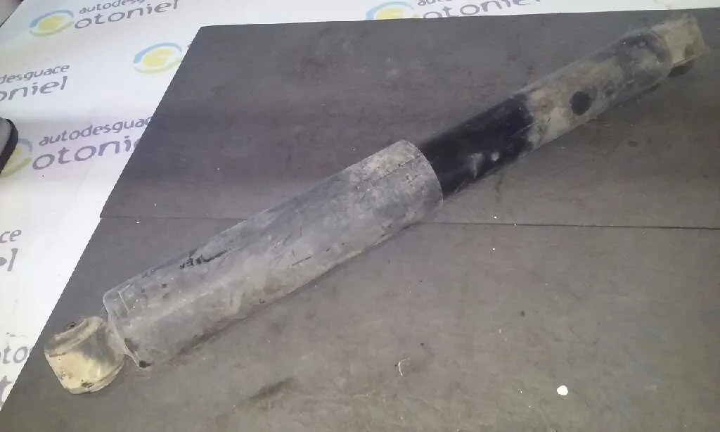 Amortiguador Trasero Izquierdo para Jeep Cherokee (Kj)