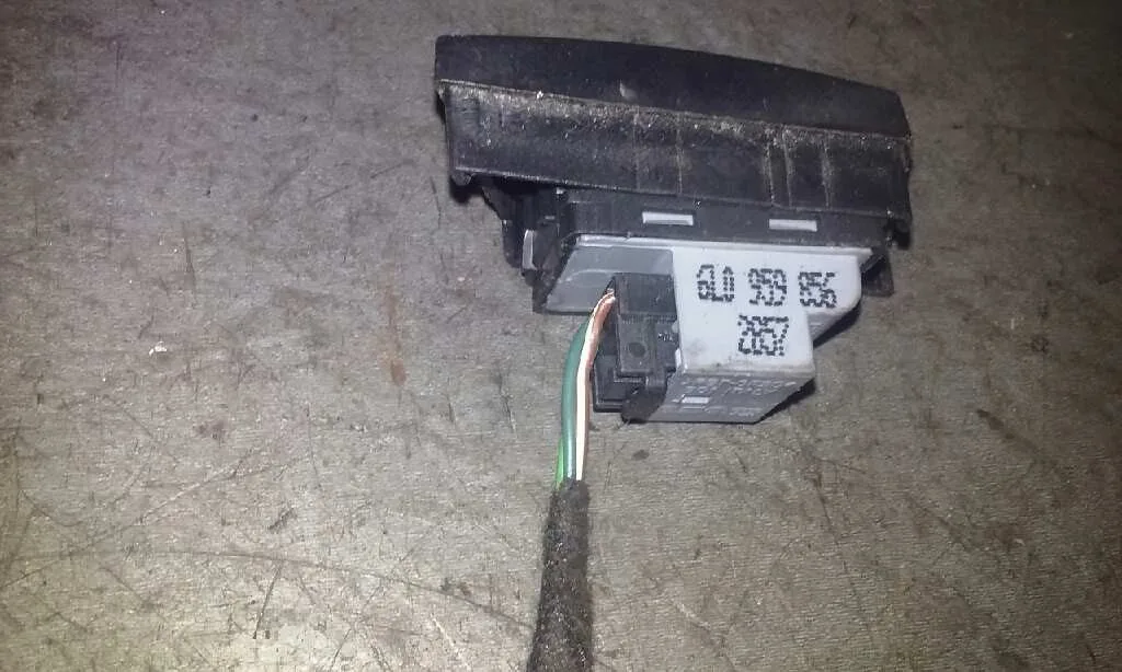 Mando Elevalunas Delantero Derecho para Seat Cordoba Berlina (6L2)