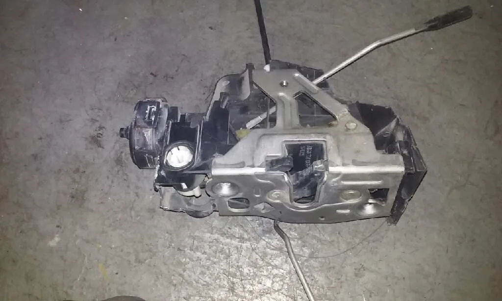 Cerradura Puerta Delantera Derecha para Mercedes-Benz Clase A (W168)