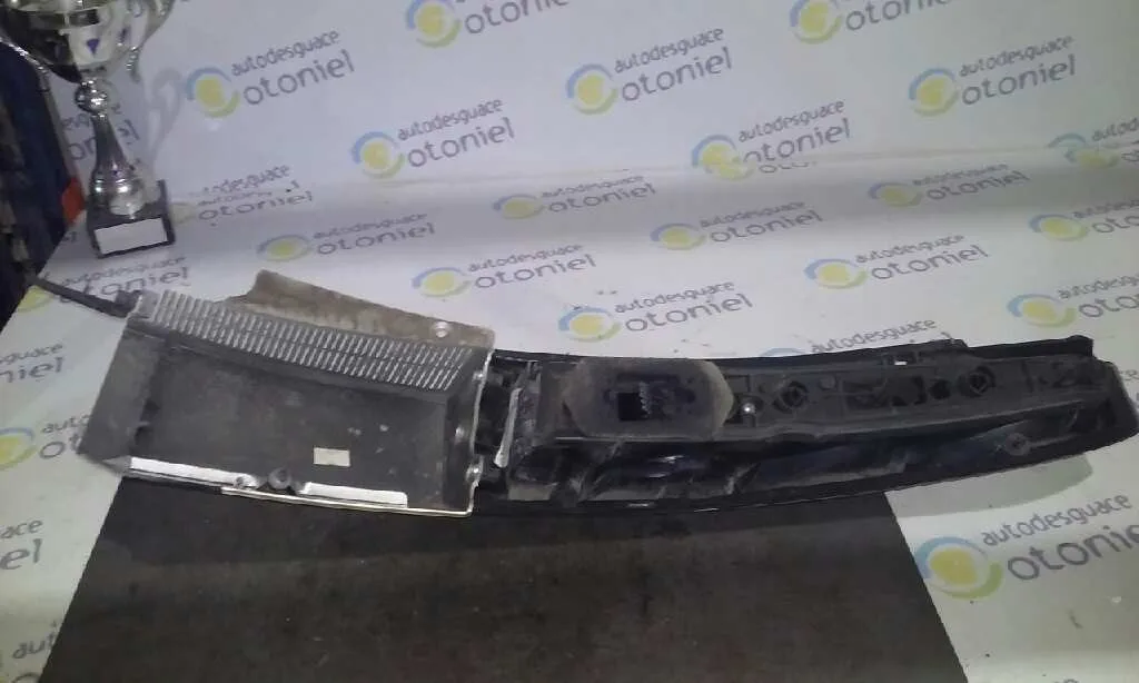 Piloto Trasero Izquierdo para Opel Meriva