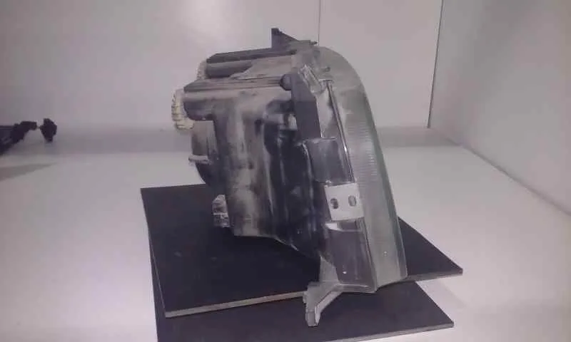 Faro Izquierdo para Volkswagen Passat Berlina (312)