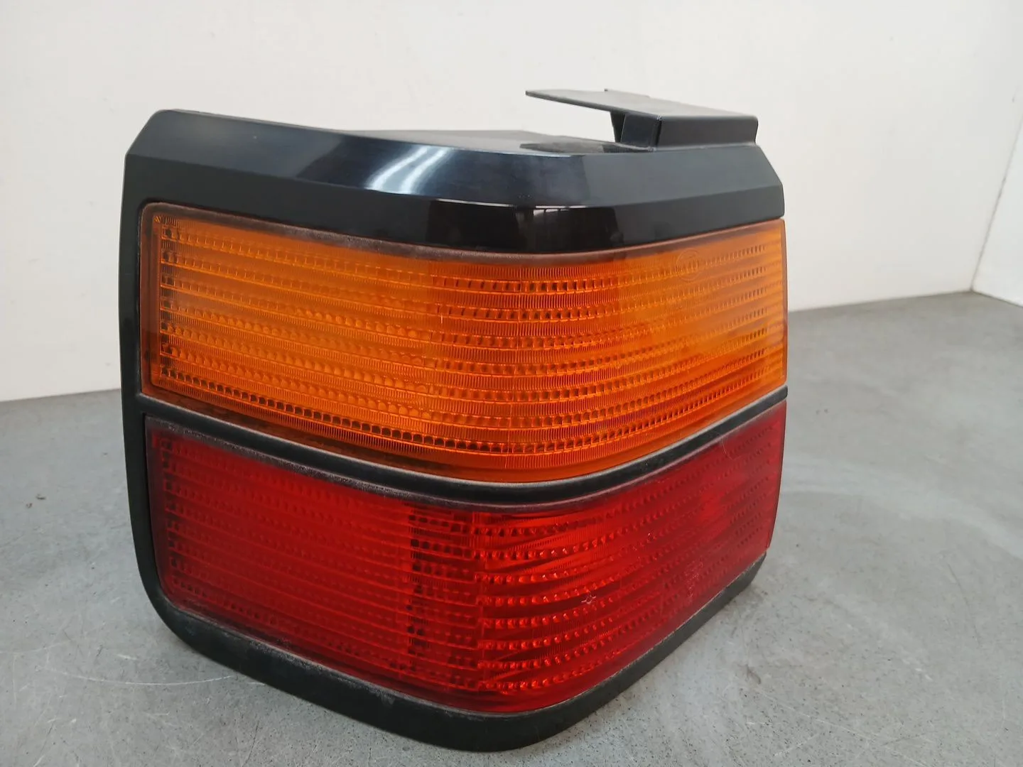 Piloto Trasero Izquierdo para Volkswagen Passat Berlina (312)